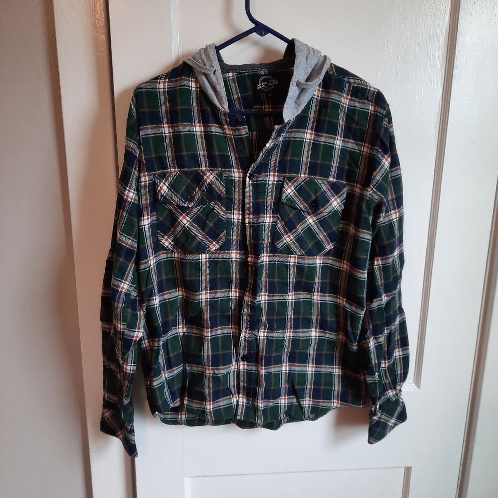 NWOT Something Strong Hooded Flannel Button Up